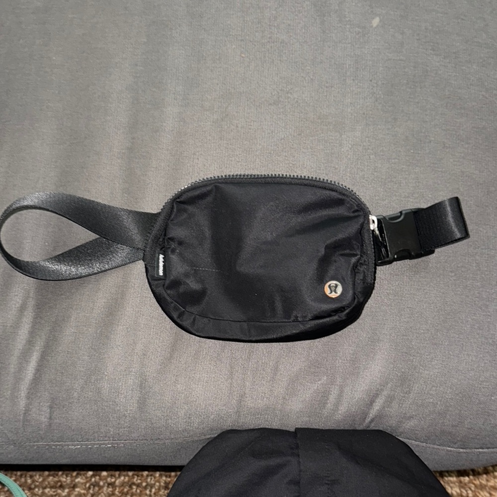 Lululemon Athletica Black Belt Bag